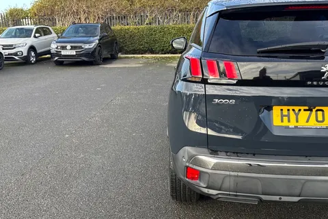 HY70OXT PEUGEOT 3008 1.2 PureTech Allure Euro 6 (s/s) 5dr Thumbnail #33