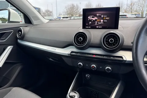 DF67ZXY Audi Q2 1.4 TFSI CoD Sport Euro 6 (s/s) 5dr Thumbnail #44