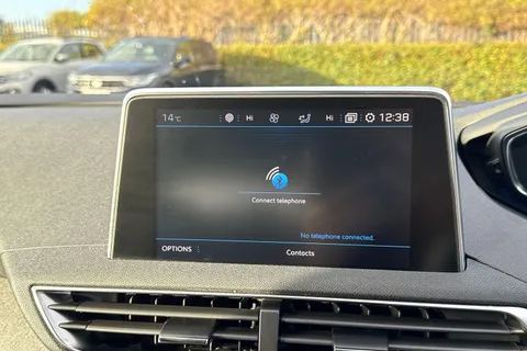 HY70OXT PEUGEOT 3008 1.2 PureTech Allure Euro 6 (s/s) 5dr Thumbnail #46