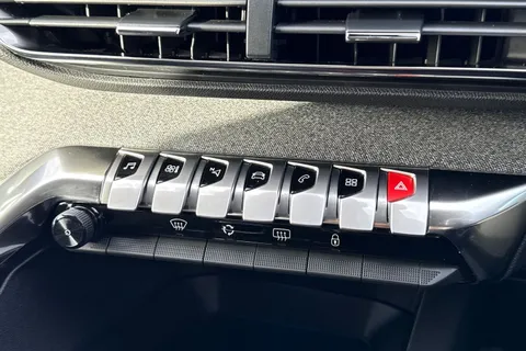 HY70OXT PEUGEOT 3008 1.2 PureTech Allure Euro 6 (s/s) 5dr Thumbnail #53