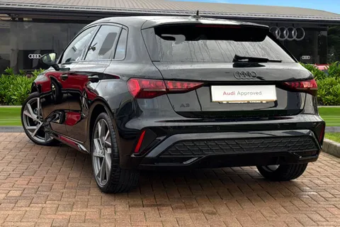 KY25CEA Audi A3 Black Edition 35 TFSI 150 PS S tronic Thumbnail #3