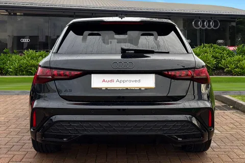 KY25CEA Audi A3 Black Edition 35 TFSI 150 PS S tronic Thumbnail #5