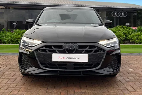 KY25CEA Audi A3 Black Edition 35 TFSI 150 PS S tronic Thumbnail #6