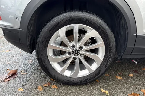AP25EOB Volkswagen T-Roc 1.5 TSI Match 5dr DSG | Rear Camera | App connect Thumbnail #10