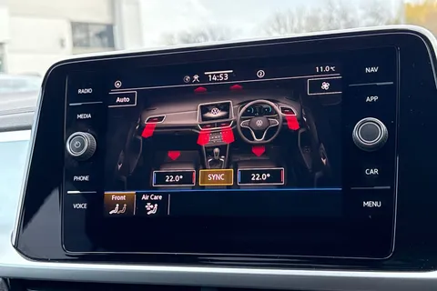 AP25EOB Volkswagen T-Roc 1.5 TSI Match 5dr DSG | Rear Camera | App connect Thumbnail #21