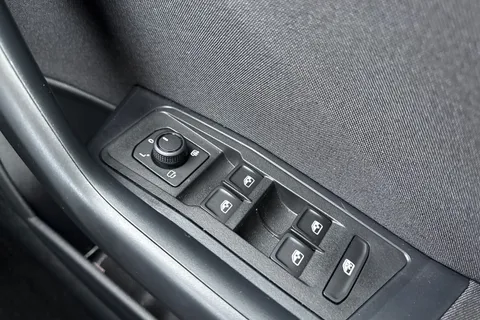 AP25EOB Volkswagen T-Roc 1.5 TSI Match 5dr DSG | Rear Camera | App connect Thumbnail #24