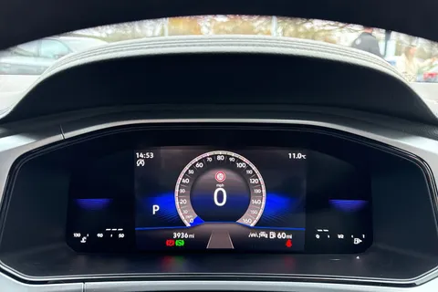 AP25EOB Volkswagen T-Roc 1.5 TSI Match 5dr DSG | Rear Camera | App connect Thumbnail #25