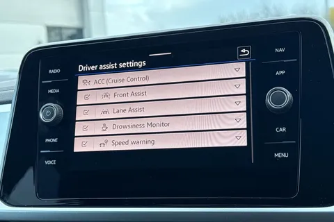 AP25EOB Volkswagen T-Roc 1.5 TSI Match 5dr DSG | Rear Camera | App connect Thumbnail #29