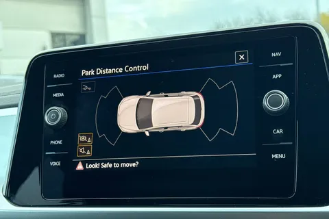 AP25EOB Volkswagen T-Roc 1.5 TSI Match 5dr DSG | Rear Camera | App connect Thumbnail #30