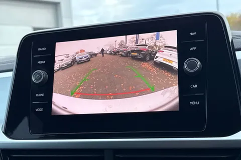AP25EOB Volkswagen T-Roc 1.5 TSI Match 5dr DSG | Rear Camera | App connect Thumbnail #31