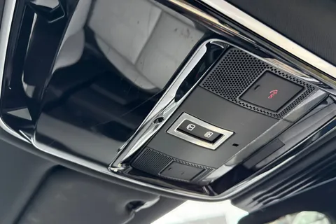 24 of 48 for Land Rover Range Rover Velar 2.0 D200 Dynamic SE 5dr