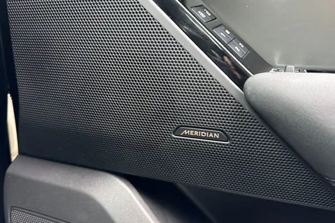 25 of 48 for Land Rover Range Rover Velar 2.0 D200 Dynamic SE 5dr