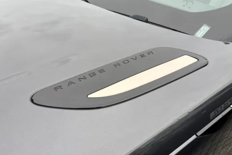 29 of 48 for Land Rover Range Rover Velar 2.0 D200 Dynamic SE 5dr