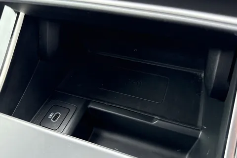 43 of 48 for Land Rover Range Rover Velar 2.0 D200 Dynamic SE 5dr