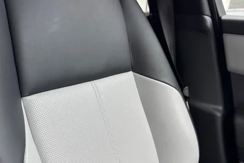 47 of 48 for Land Rover Range Rover Velar 2.0 D200 Dynamic SE 5dr