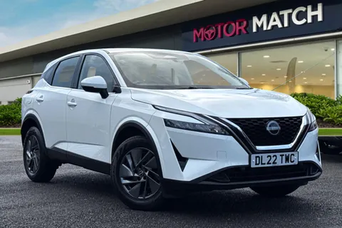 DL22TWC Nissan Qashqai 1.3 DIG-T MHEV Acenta Premium Euro 6 (s/s) 5dr Thumbnail #2
