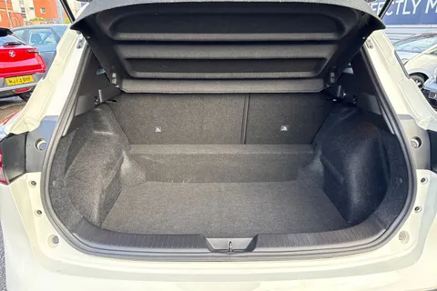 DL22TWC Nissan Qashqai 1.3 DIG-T MHEV Acenta Premium Euro 6 (s/s) 5dr Thumbnail #7