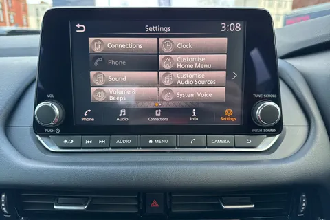 DL22TWC Nissan Qashqai 1.3 DIG-T MHEV Acenta Premium Euro 6 (s/s) 5dr Thumbnail #17