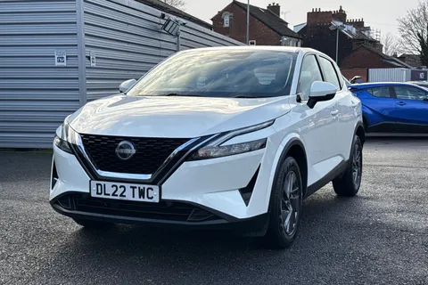 DL22TWC Nissan Qashqai 1.3 DIG-T MHEV Acenta Premium Euro 6 (s/s) 5dr Thumbnail #25