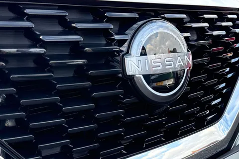 DL22TWC Nissan Qashqai 1.3 DIG-T MHEV Acenta Premium Euro 6 (s/s) 5dr Thumbnail #26