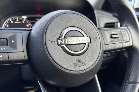 DL22TWC Nissan Qashqai 1.3 DIG-T MHEV Acenta Premium Euro 6 (s/s) 5dr Thumbnail #37