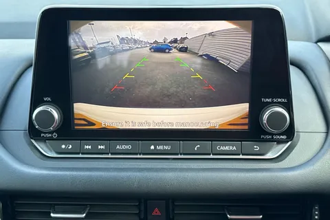 DL22TWC Nissan Qashqai 1.3 DIG-T MHEV Acenta Premium Euro 6 (s/s) 5dr Thumbnail #45