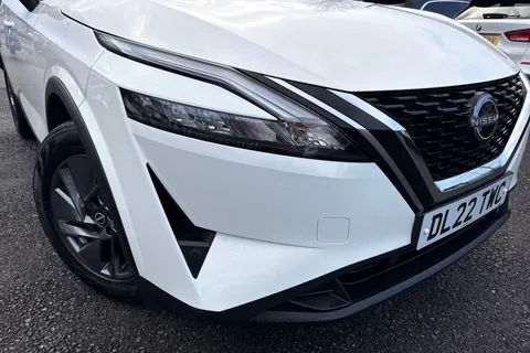 DL22TWC Nissan Qashqai 1.3 DIG-T MHEV Acenta Premium Euro 6 (s/s) 5dr Thumbnail #47