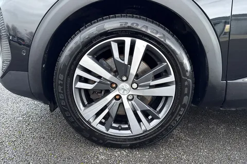 YC71LRZ PEUGEOT 3008 1.6 13.2kWh Allure Premium e-EAT Euro 6 (s/s) 5dr Thumbnail #12