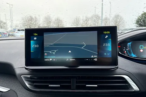 YC71LRZ PEUGEOT 3008 1.6 13.2kWh Allure Premium e-EAT Euro 6 (s/s) 5dr Thumbnail #16