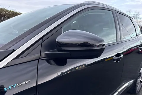 YC71LRZ PEUGEOT 3008 1.6 13.2kWh Allure Premium e-EAT Euro 6 (s/s) 5dr Thumbnail #27