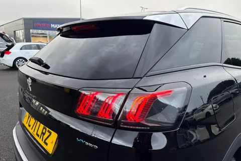 YC71LRZ PEUGEOT 3008 1.6 13.2kWh Allure Premium e-EAT Euro 6 (s/s) 5dr Thumbnail #30