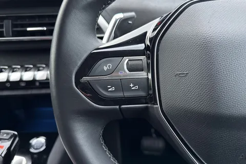 YC71LRZ PEUGEOT 3008 1.6 13.2kWh Allure Premium e-EAT Euro 6 (s/s) 5dr Thumbnail #38