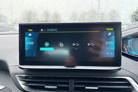 YC71LRZ PEUGEOT 3008 1.6 13.2kWh Allure Premium e-EAT Euro 6 (s/s) 5dr Thumbnail #46