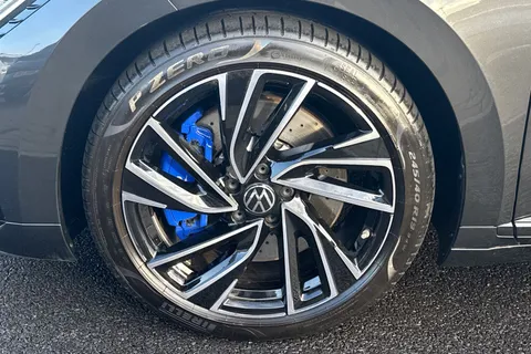 10 of 43 for VOLKSWAGEN ARTEON 2.0 TSI R 5dr 4MOTION DSG