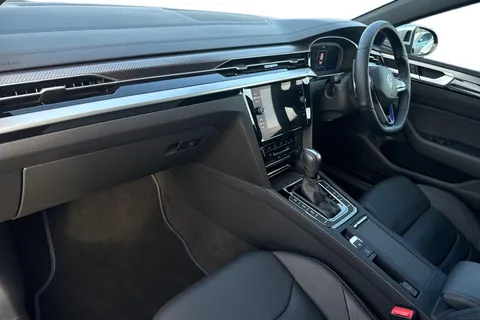 15 of 43 for VOLKSWAGEN ARTEON 2.0 TSI R 5dr 4MOTION DSG