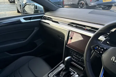 20 of 43 for VOLKSWAGEN ARTEON 2.0 TSI R 5dr 4MOTION DSG