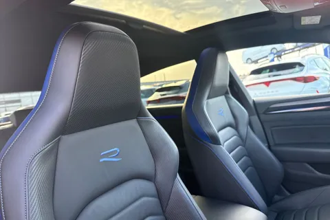 24 of 43 for VOLKSWAGEN ARTEON 2.0 TSI R 5dr 4MOTION DSG