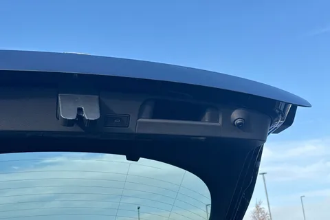 31 of 43 for VOLKSWAGEN ARTEON 2.0 TSI R 5dr 4MOTION DSG