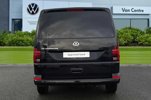 DE74KKB Volkswagen Transporter 2.0 TDI 110 Highline Van Thumbnail #4