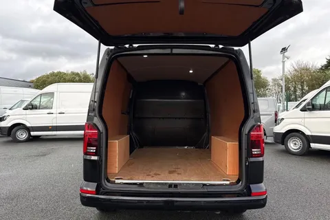 DE74KKB Volkswagen Transporter 2.0 TDI 110 Highline Van Thumbnail #6