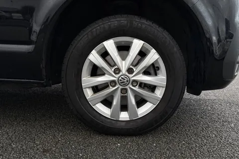 DE74KKB Volkswagen Transporter 2.0 TDI 110 Highline Van Thumbnail #9