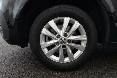 DE74KKB Volkswagen Transporter 2.0 TDI 110 Highline Van Thumbnail #12