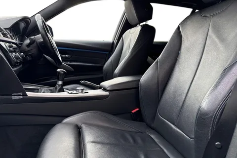 YD17TZX BMW 3 Series 318d M Sport 5dr Thumbnail #15