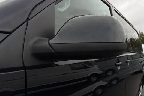 DE74KKB Volkswagen Transporter 2.0 TDI 110 Highline Van Thumbnail #26