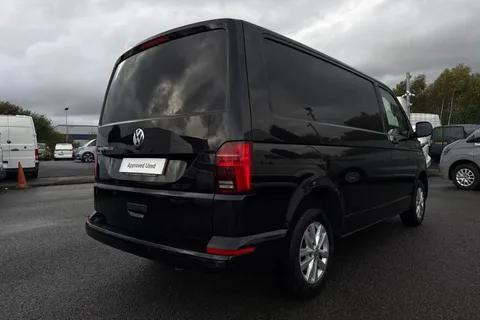 DE74KKB Volkswagen Transporter 2.0 TDI 110 Highline Van Thumbnail #30