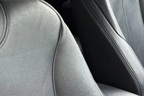 YD17TZX BMW 3 Series 318d M Sport 5dr Thumbnail #38