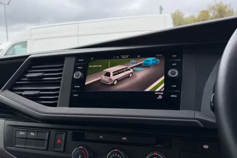 DE74KKB Volkswagen Transporter 2.0 TDI 110 Highline Van Thumbnail #55