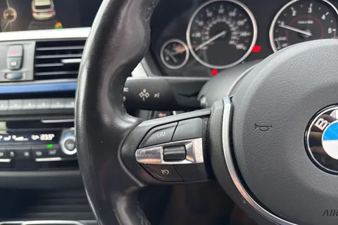 YD17TZX BMW 3 Series 318d M Sport 5dr Thumbnail #52