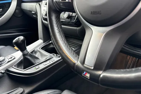 YD17TZX BMW 3 Series 318d M Sport 5dr Thumbnail #57