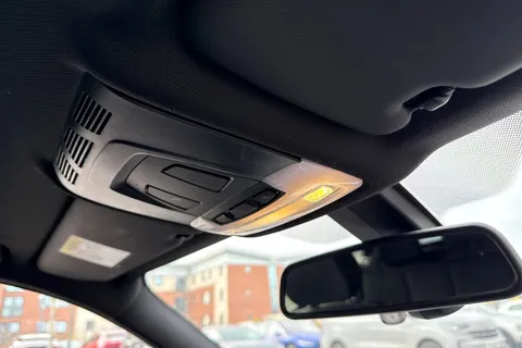 YD17TZX BMW 3 Series 318d M Sport 5dr Thumbnail #58